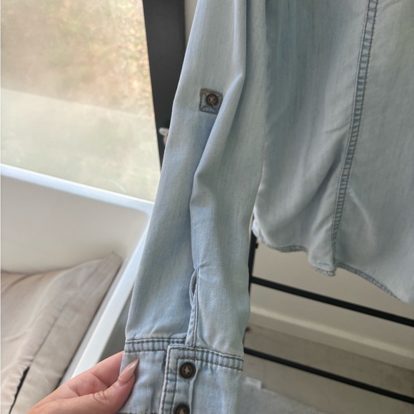 Light Denim Button Down Shirt w Studded Collar - Picture 4 of 4